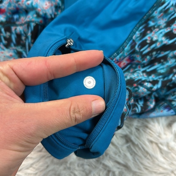 Lululemon Speed Up Short *2.5" Quick Start Multi / Hawaiian Blue - Picture 5 of 6